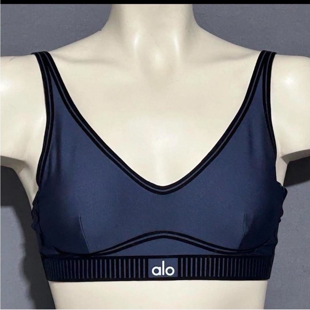 Alo yoga